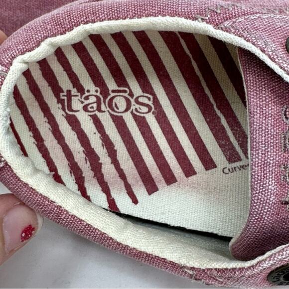 Taos Star Stonewashed Sneakers - Picture 6 of 11